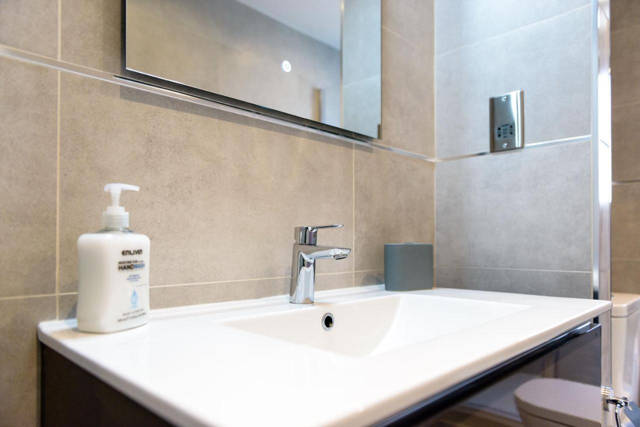 Brand New Luxury 2 Beds Apartment At The Residence-Hosted By Sweetstay Gibraltar Bagian luar foto
